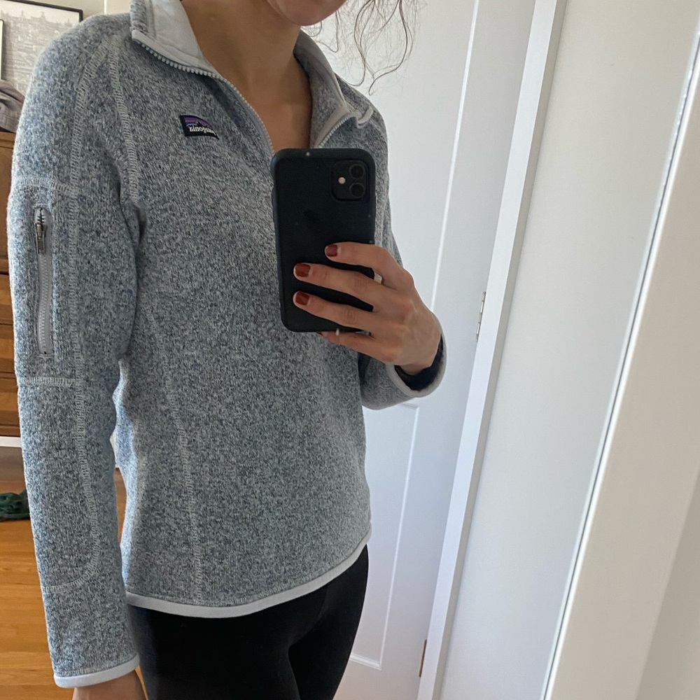 Patagonia quarter zip, like new